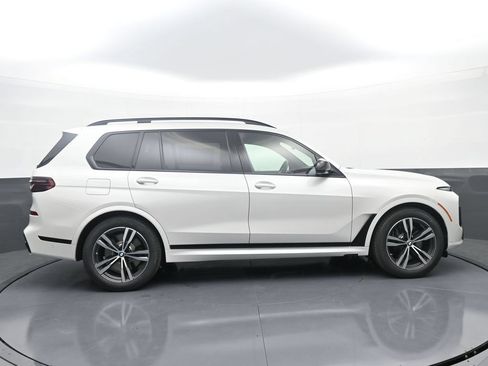 New 2027 BMW X7 M60i AWD/4WD image 8