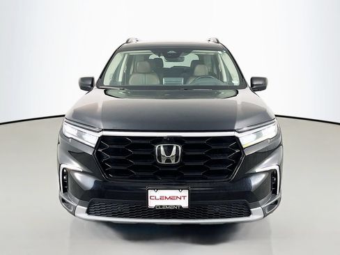 Used 2023 Honda Pilot Elite image 3