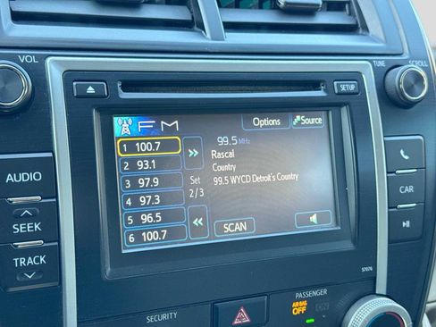 Used 2014 Toyota Camry FWD image 27