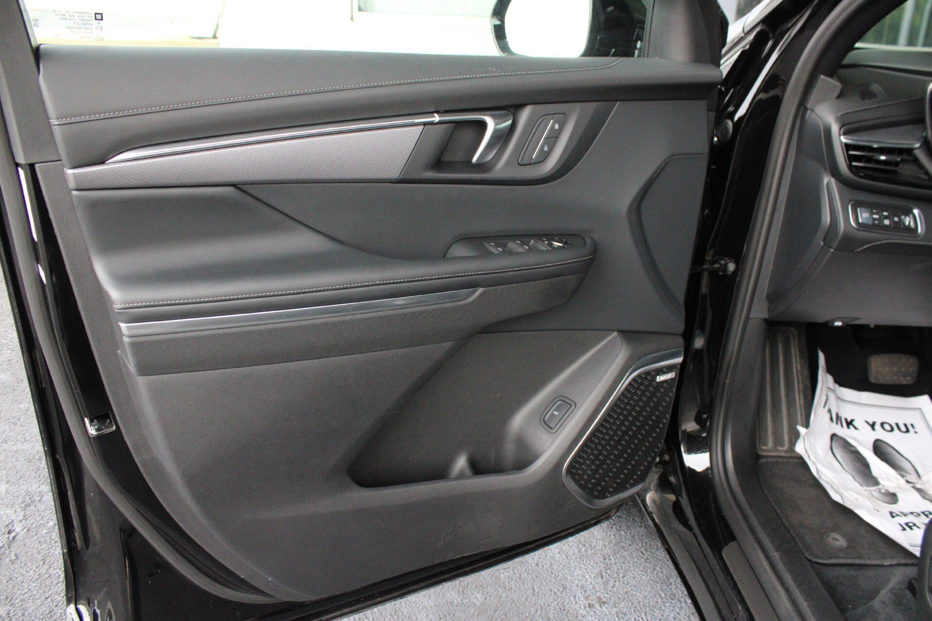 Used 2026 Buick Enclave Sport Touring AWD/4WD image 11