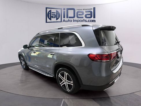 Used 2021 Mercedes-Benz GLS 450 4MATIC image 3