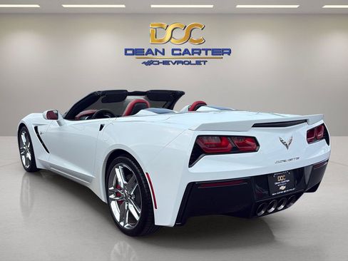 Used 2018 Chevrolet Corvette Stingray Convertible RWD image 3