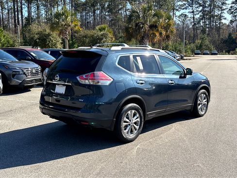 Used 2015 Nissan Rogue SV w/ SV Premium Package image 25