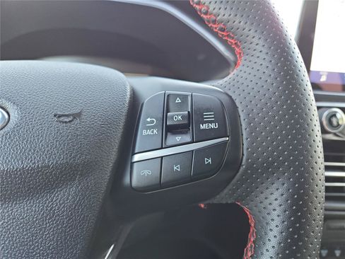Used 2023 Ford Escape ST-Line Select AWD/4WD image 14