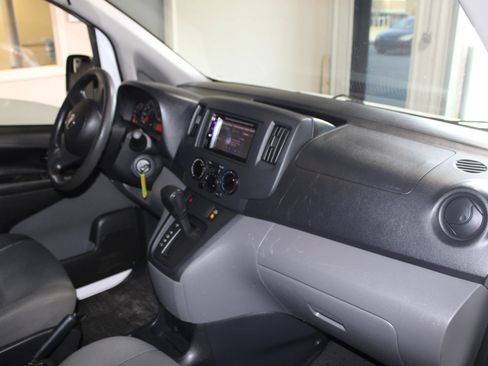 Used 2017 Nissan NV200 S FWD image 28