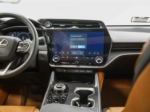 Used 2025 Lexus RZ 300e image 13