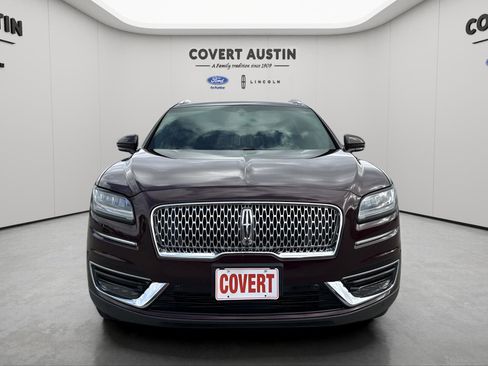Used 2020 Lincoln Nautilus Reserve w/ Equipment Group 201A image 8