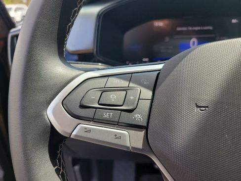 Used 2025 Volkswagen Taos S image 28