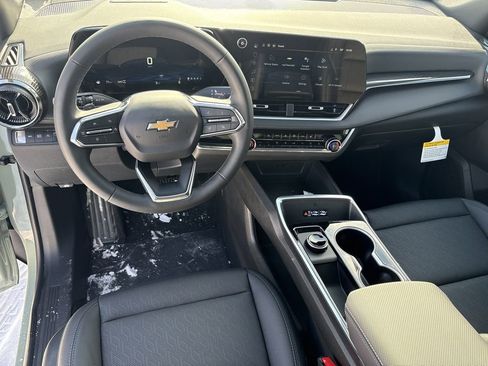 New 2026 Chevrolet Equinox LT w/ Convenience Package II image 24