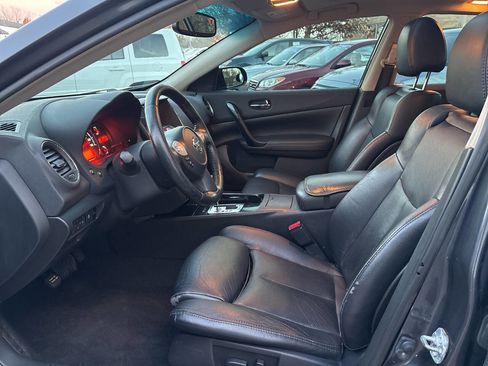 Used 2011 Nissan Maxima 3.5 SV w/ Cold Pkg image 16