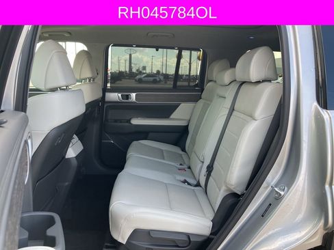 Used 2024 Hyundai Santa Fe Limited image 19