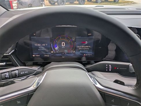 New 2026 Chevrolet Suburban LS image 15