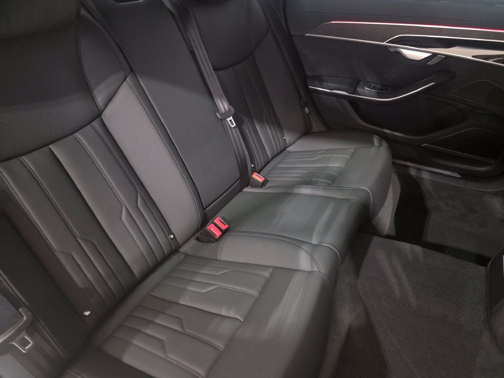 New 2027 Audi A8 L 3.0T AWD/4WD image 11