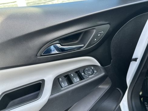 Certified 2024 Chevrolet Equinox LS w/ LS Convenience Package image 13