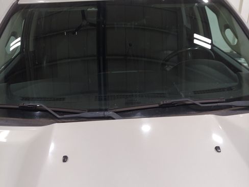 Used 2018 RAM 1500 Laramie AWD/4WD image 5