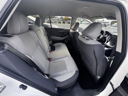 Used 2024 Subaru Outback Premium image 9