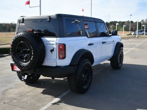 Used 2024 Ford Bronco Wildtrak image 5