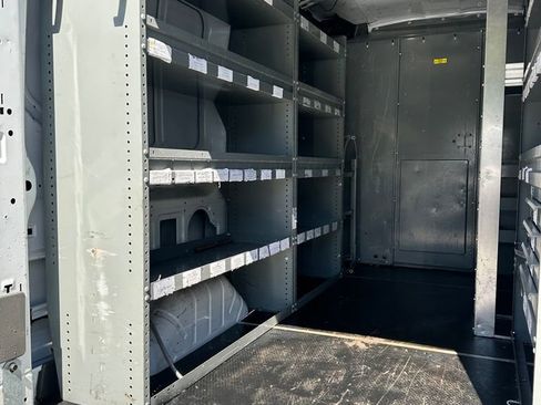 Used 2023 Ford E-Transit Medium Roof RWD image 21