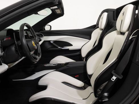 Used 2025 Ferrari 296 GTS RWD image 30