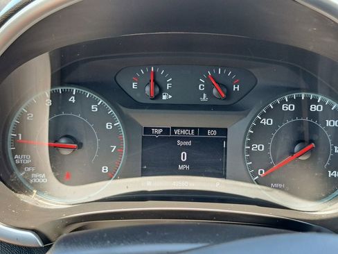 Used 2024 Chevrolet Malibu LT FWD image 11