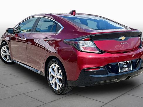 Used 2017 Chevrolet Volt Premier w/ Driver Confidence II Package FWD image 12