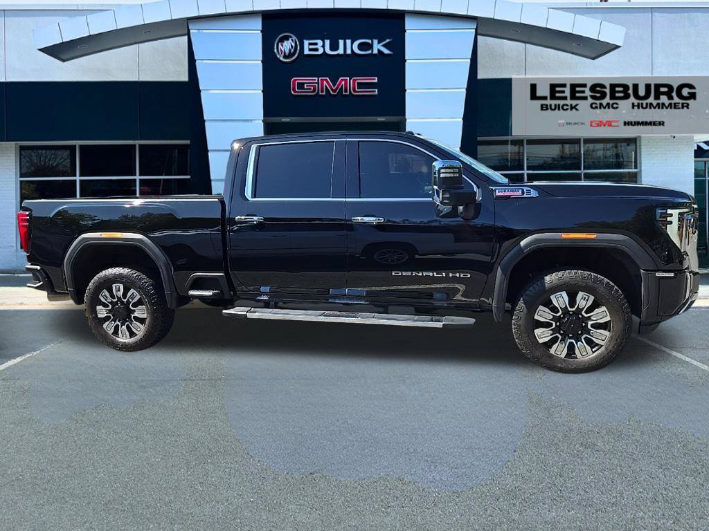Used 2024 GMC Sierra 2500 Denali w/ Denali Reserve Package AWD/4WD image 8
