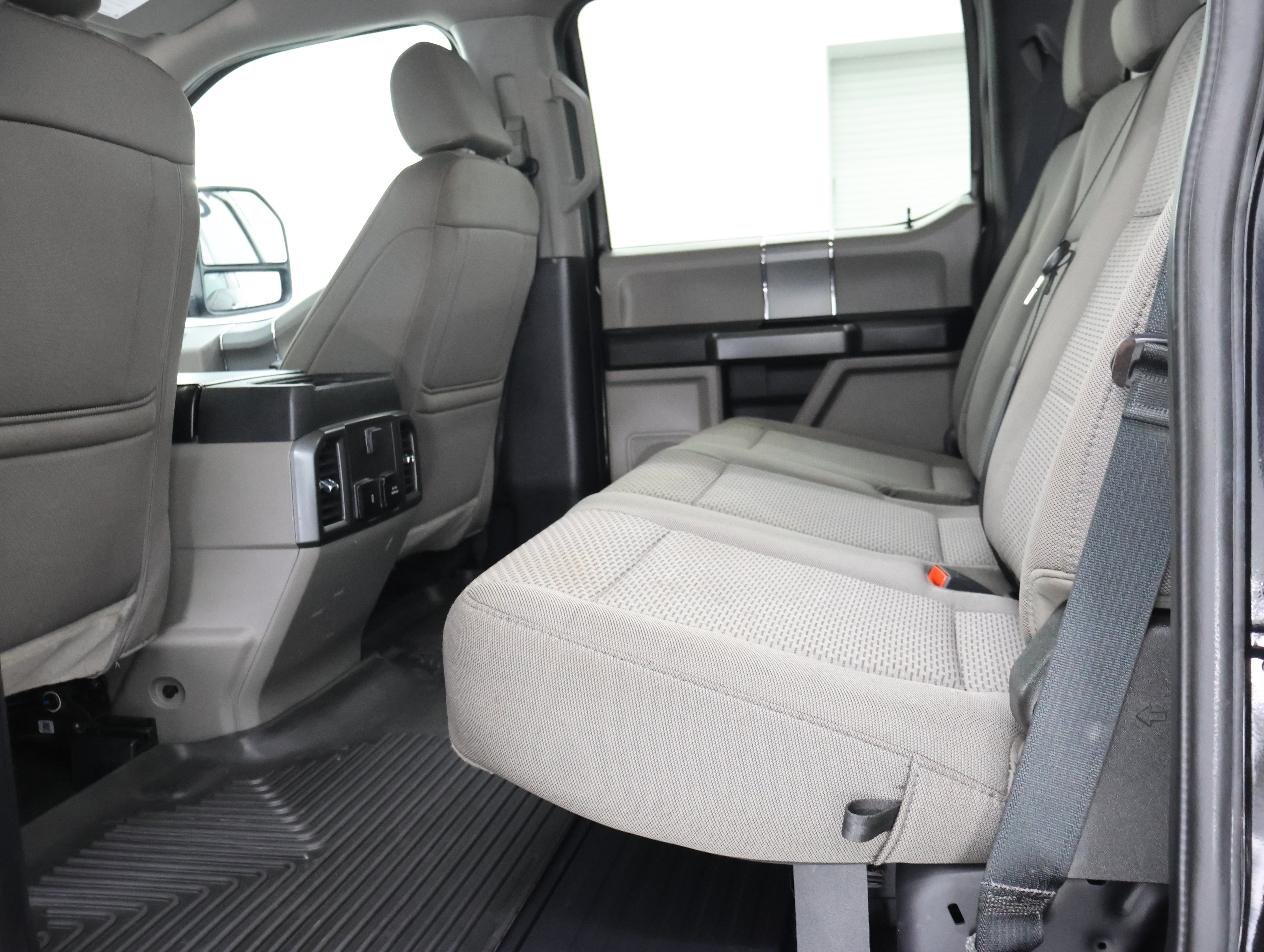 Used 2021 Ford F250 XLT w/ XLT Premium Package AWD/4WD image 9