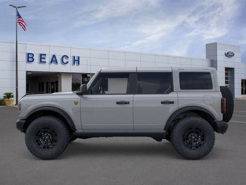 New 2026 Ford Bronco Badlands AWD/4WD image 3