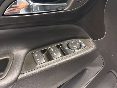 Used 2024 Chevrolet Equinox LT w/ LPO, Floor Liner Package image 15