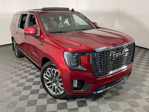 Used 2023 GMC Yukon XL Denali Ultimate AWD/4WD image 51