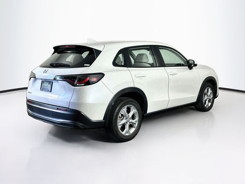 Used 2024 Honda HR-V LX image 9
