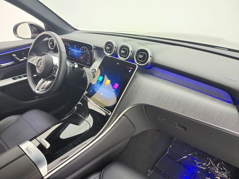 Certified 2025 Mercedes-Benz GLC 300 image 11