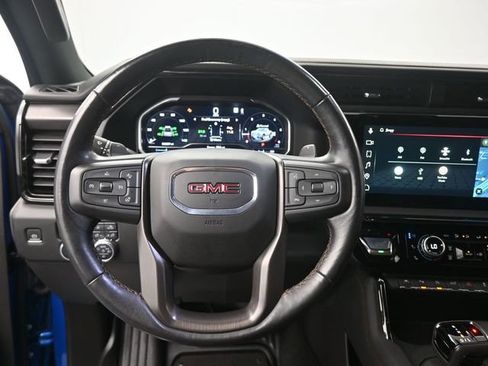 Used 2022 GMC Sierra 1500 AT4 w/ AT4 Premium Package image 7