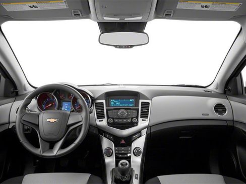 Used 2013 Chevrolet Cruze LT w/ Enhanced Safety Package FWD image 10