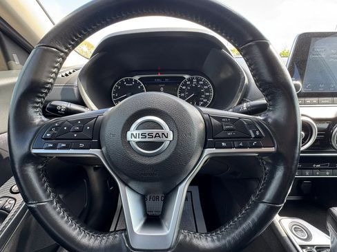 Used 2021 Nissan Sentra SV image 46