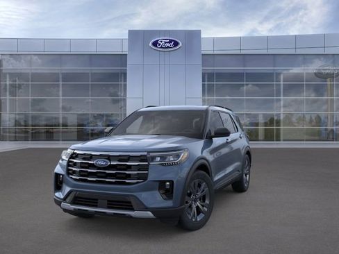 New 2026 Ford Explorer Active AWD/4WD image 2