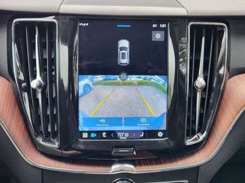 Used 2023 Volvo XC60 B5 Plus w/ Climate Package image 20