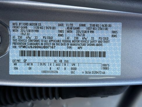 Used 2022 Ford Escape Titanium w/ Class II Trailer Tow Package image 35