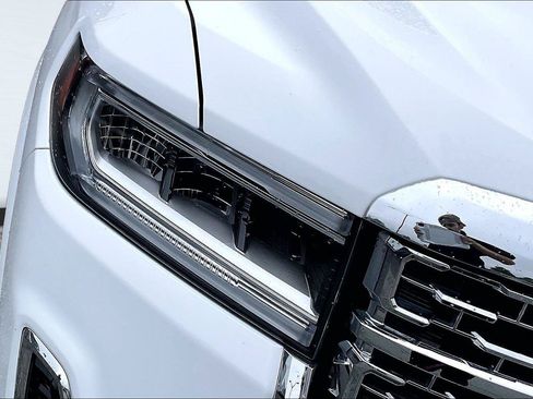 Used 2023 GMC Acadia Denali w/ Denali Technology Package AWD/4WD image 30