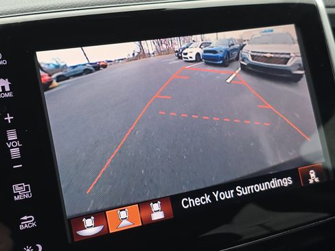 Used 2018 Honda Pilot Elite image 16