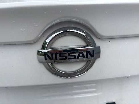 Used 2022 Nissan Sentra SR w/ SR Premium Package FWD image 35