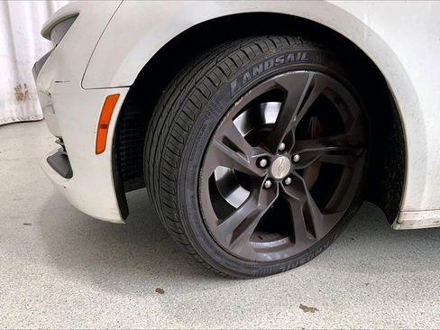 Used 2019 Chevrolet Camaro SS image 17