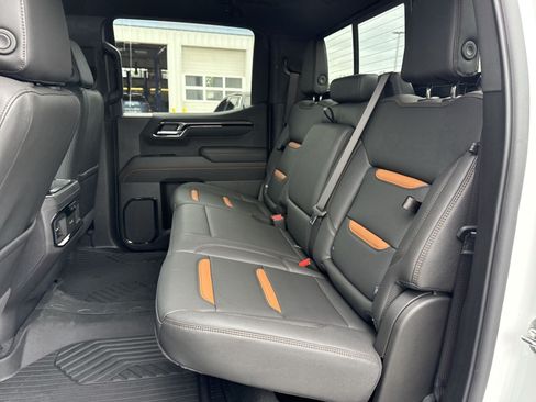 New 2026 GMC Sierra 1500 AT4 w/ AT4 Premium Package AWD/4WD image 21