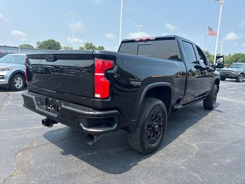 Used 2024 Chevrolet Silverado 2500 LTZ w/ LTZ Plus Package AWD/4WD image 7