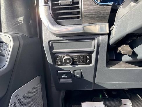 New 2025 Ford F150 Lariat w/ Equipment Group 501A Mid image 20