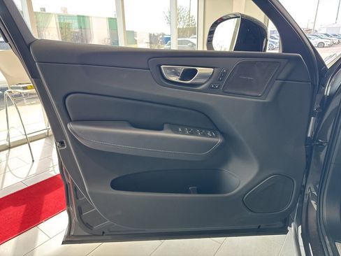 Used 2024 Volvo XC60 B5 Ultimate w/ Protection Package Premier image 34