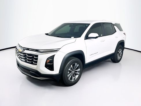 Used 2025 Chevrolet Equinox LT w/ Safety and Technology Package FWD image 3
