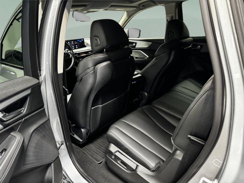 Certified 2024 Acura MDX FWD image 10