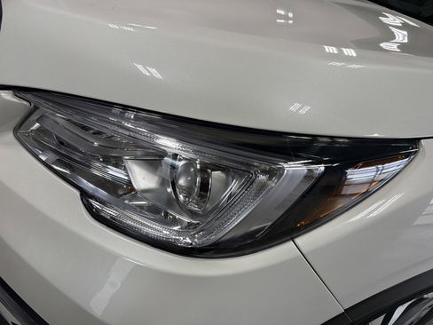 Used 2022 Subaru Ascent Limited w/ Technology Package AWD/4WD image 10