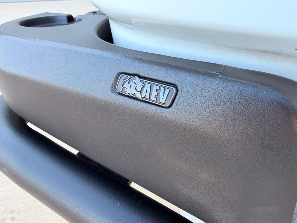 Used 2021 RAM 2500 Laramie w/ Night Edition AWD/4WD image 9